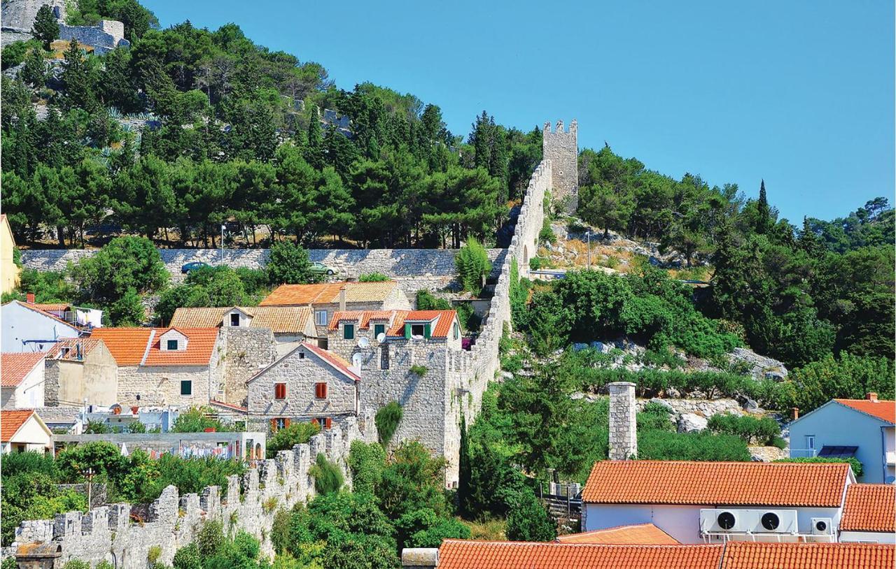Amazing In Hvar With Kitchen Holiday home *