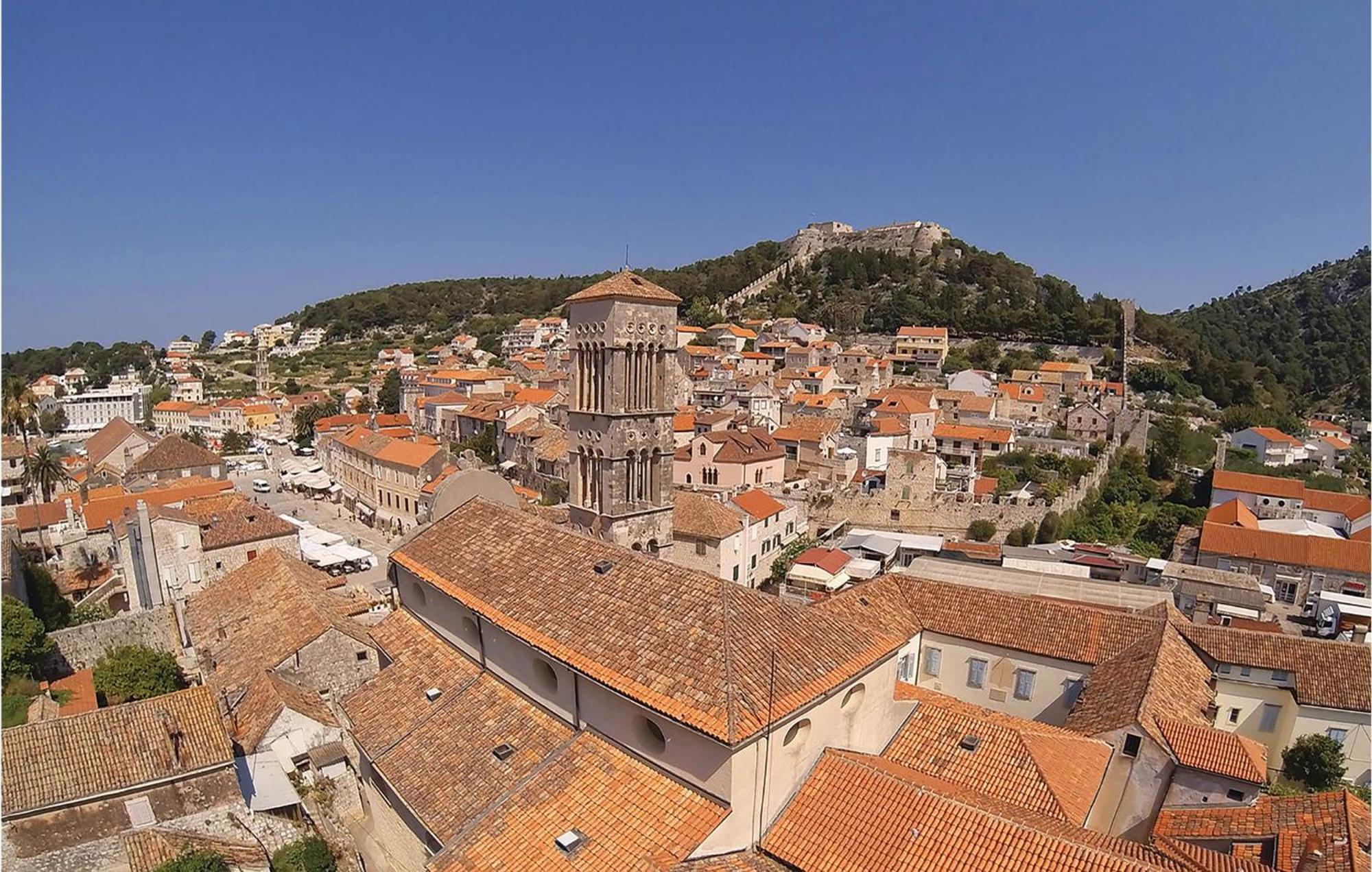Amazing In Hvar With Kitchen Holiday home *